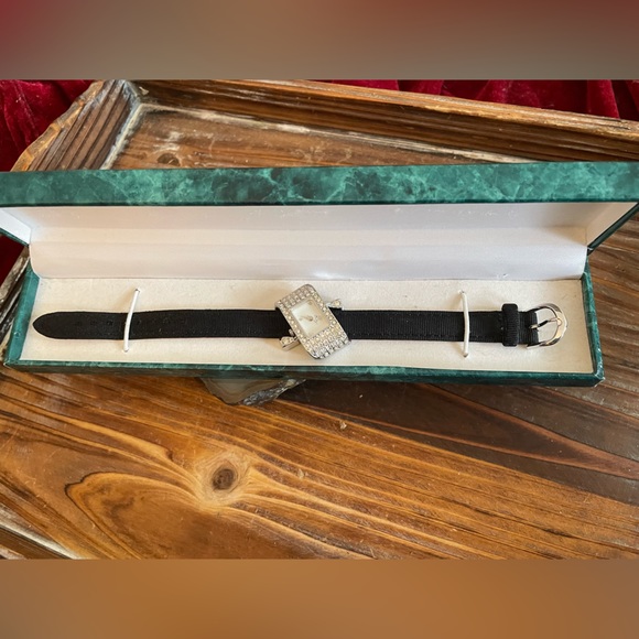 Collectable Holiday ArtDeco Suzanne Somers Crystal Art Deco Vintage Style Watch - Picture 3 of 15
